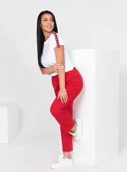 Жен. костюм повседневный "Фрегата Красный" р. 62