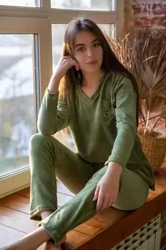 Жен. костюм "Ясмин" Хаки р. 46