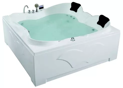 Акриловая ванна Gemy