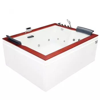 Акриловая ванна Gemy