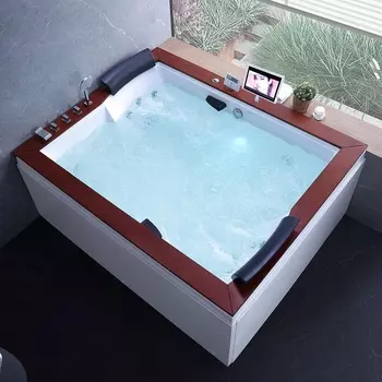 Акриловая ванна Gemy