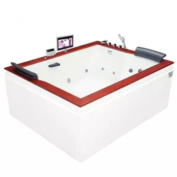 Акриловая ванна Gemy