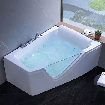 Акриловая ванна Gemy