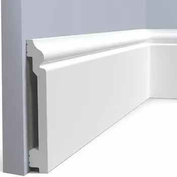 Плинтус HIWOOD