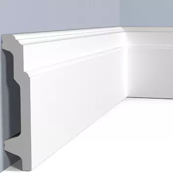 Плинтус HIWOOD