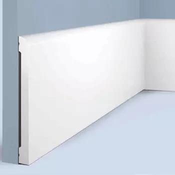 Плинтус HIWOOD