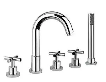 Смеситель на борт ванны Fiore