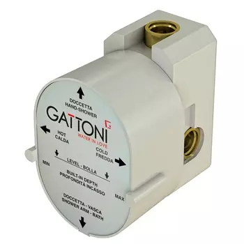 Универсальная монтажная коробка Gattoni