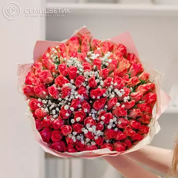 101 розовая роза Standart 40 см с гипсофилой