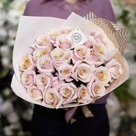 25 роз Mother of pearl 50 см