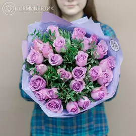 25 сиреневых роз Premium 40 см с фисташкой