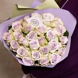 25 сиреневых с фисташковой каймой роз 40 см Premium