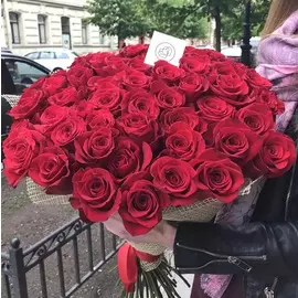 51 красная роза Freedom 80 см