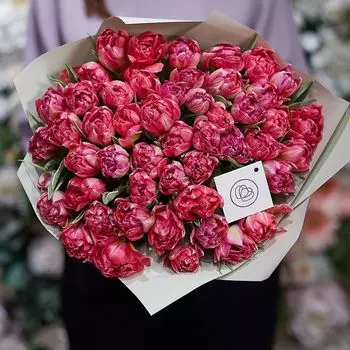 51 розовый пионовидный тюльпан