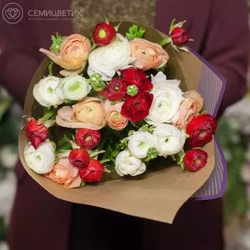 Букет из 25 ранункулюсов микс