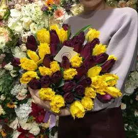 Букет из 51 бахромчатого тюльпана Premium