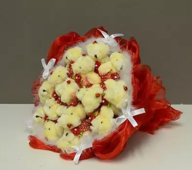 Букет из игрушек медв. 15 шт. красный