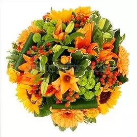 Букет из лилии Азиатка, подсолнуха и герберы с зеленью