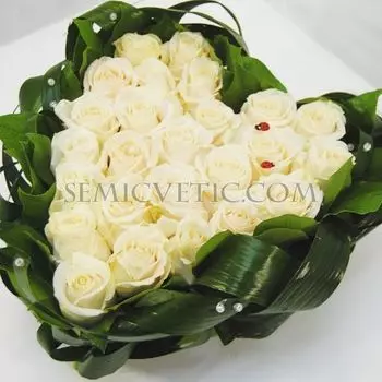 Композиция сердце из 25 роз 50 см Венделла