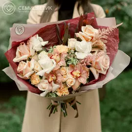 Кремовый букет с орхидеями "M"