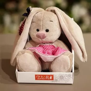 Зайка Ми в розовой юбочке и с вишней (малыш) 15 см