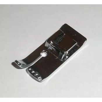 940280000 Лапка для прямой строчки со смещением иглы влево