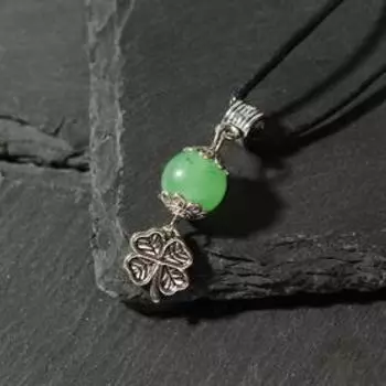 Амулет "Нефрит" на удачу и везение, клевер, цвет чернёное серебро