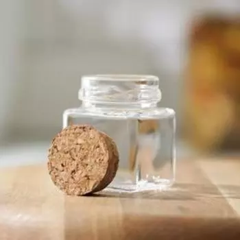 Баночка стеклянная для специй с пробковой крышкой Доляна «Парфе. Квадрат», 70 мл, 4,55,4 см