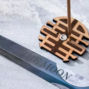 Благовония "Луна. THE MOON", 8 палочек в упаковке