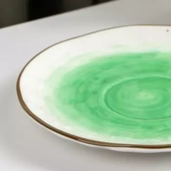 Блюдце фарфоровое Доляна «Космос», d=16 см, цвет зелёный