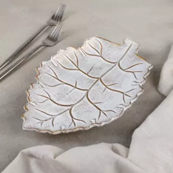 Блюдо для фруктов «Винтажный лист», 27×18×3 см, цвет бело-золотой