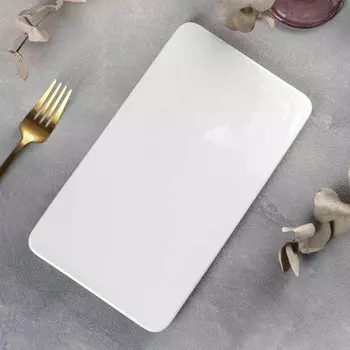 Блюдо фарфоровое Wilmax, 25.514.5 см, белое