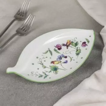 Блюдо сервировочное Доляна «Зелёный сад», 22.5121.7 см, фарфор, белое