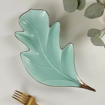 Блюдо сервировочное «Лист», 26,5×15 см, цвет голубой