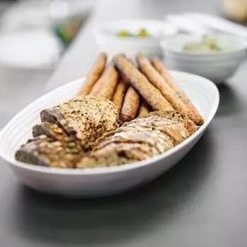 Блюдо сервировочное Tierra, 24×43×6 см, бежево-розовое