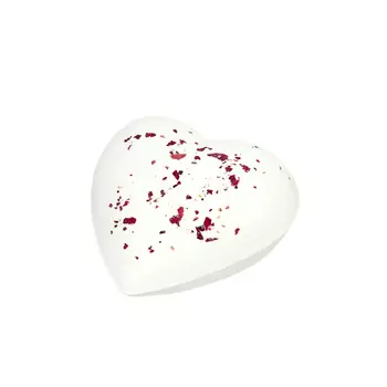 Бомбочка для ванны "Сердце" с сухоцветами розы, 120 г