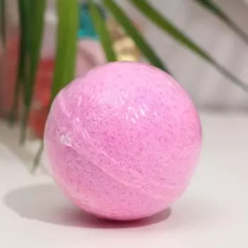 Бомбочка для ванны "Tik Tok Girl", сочная клубника, розовая, 130 г