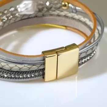 Браслет ассорти "На магните" абстракция с бусинами, цвет бело-серый в золоте, 19,5 см