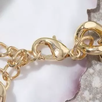 Браслет "Цепь" крупная вставка, цвет белый в золоте, 18см