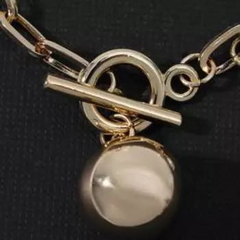 Браслет "Цепь" мелкие звенья с крупной бусиной, цвет белый в золоте ,L=19см