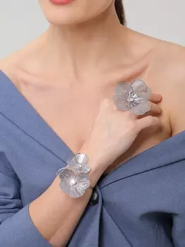 Браслет «Цветок» стразинка, цвет серебро