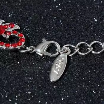 Браслет со стразами "Цветущая ветвь" лепестки, цвет красный в серебре