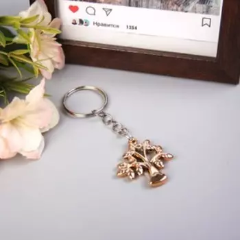 Брелок пластик под металл "Дерево" 3х3,2х0,4 см