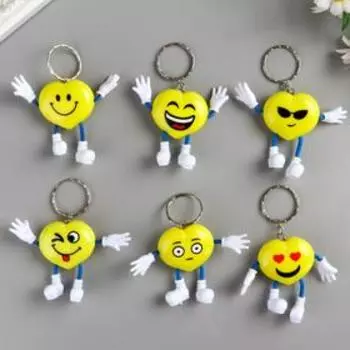 Брелок пластик "Сердечко-смайлик с ручками и ножками" МИКС 5,5х6х2 см