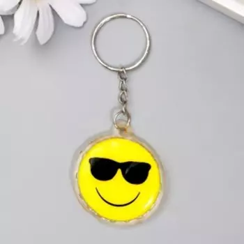 Брелок для ключей на кольце «Смайлики», пластик, 4.54.5 см, МИКС