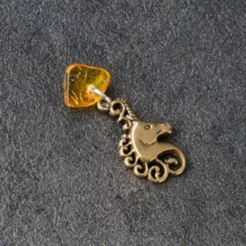 Брелок-талисман "Единорог", натуральный янтарь