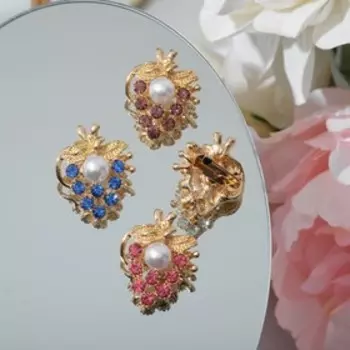 Брошь «Ассорти» виноградное, цвет МИКС в золоте