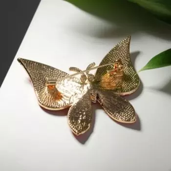 Брошь "Бабочка" яркая, цветная в розовом золоте