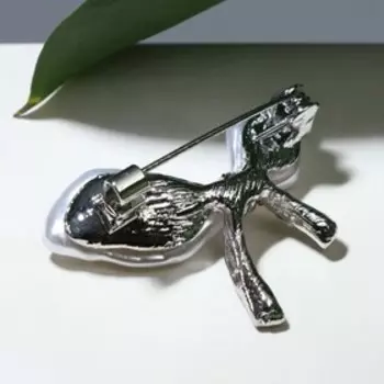 Брошь барокко "Бант", цвет белый в серебре