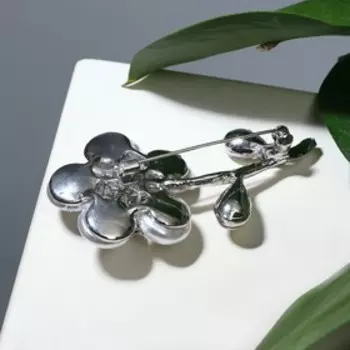 Брошь барокко "Цветок" крупный, цвет радужно-белый в серебре